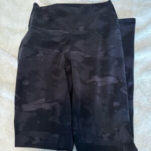 Patterned leggings